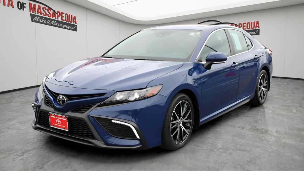 2023 Toyota Camry SE AWD