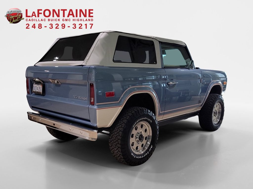 2024 Ford Bronco Black Diamond 6