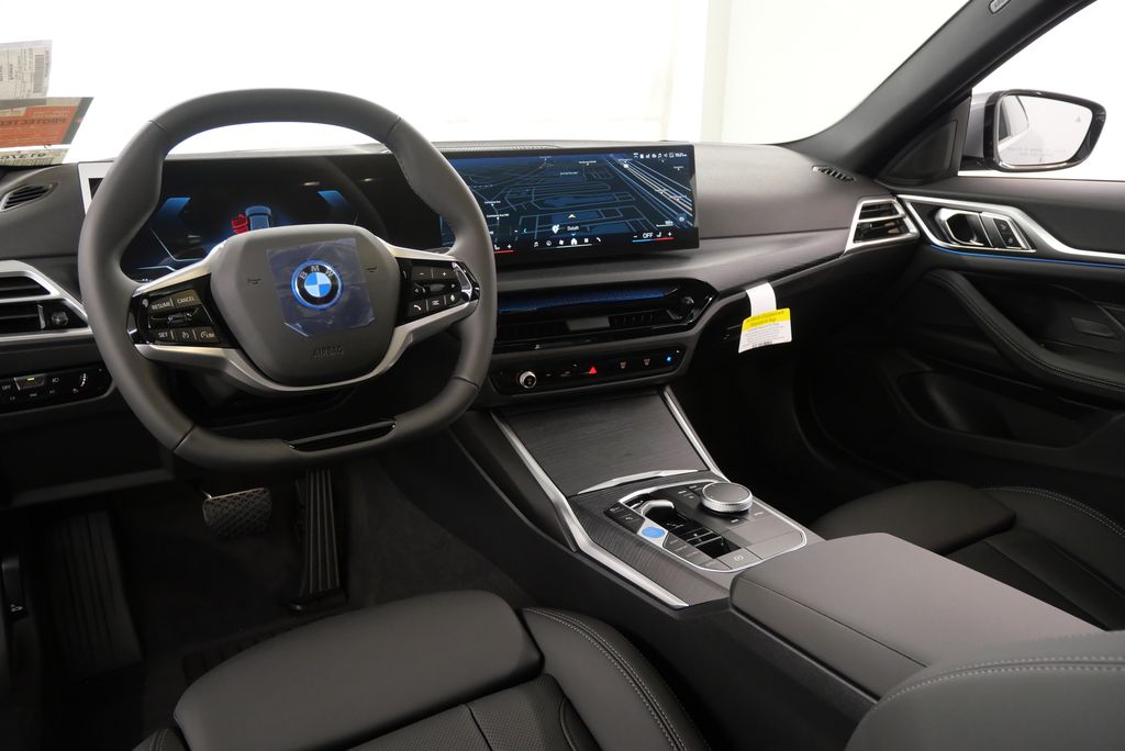 2025 BMW i4 eDrive40 19