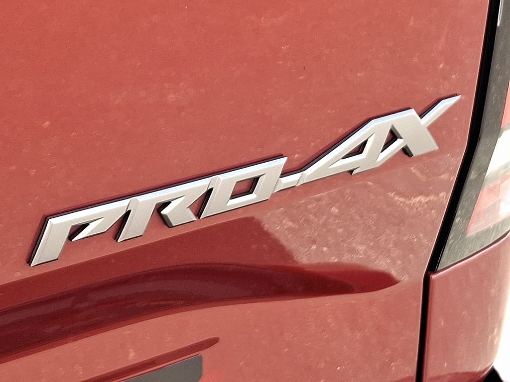 Thumbnail: 2022 Nissan Frontier - 31