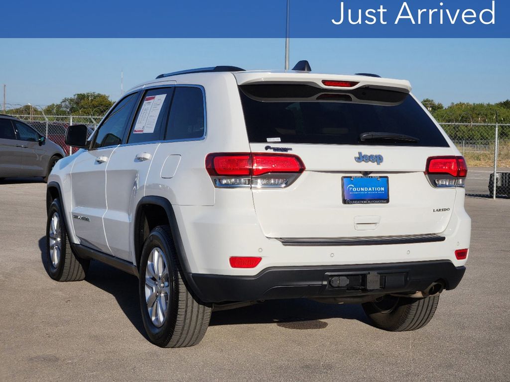 2021 Jeep Grand Cherokee Laredo E 5