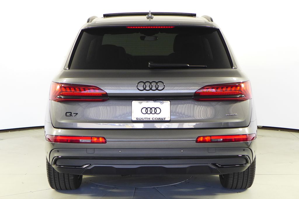 Thumbnail: 2023 Audi Q7 - 8