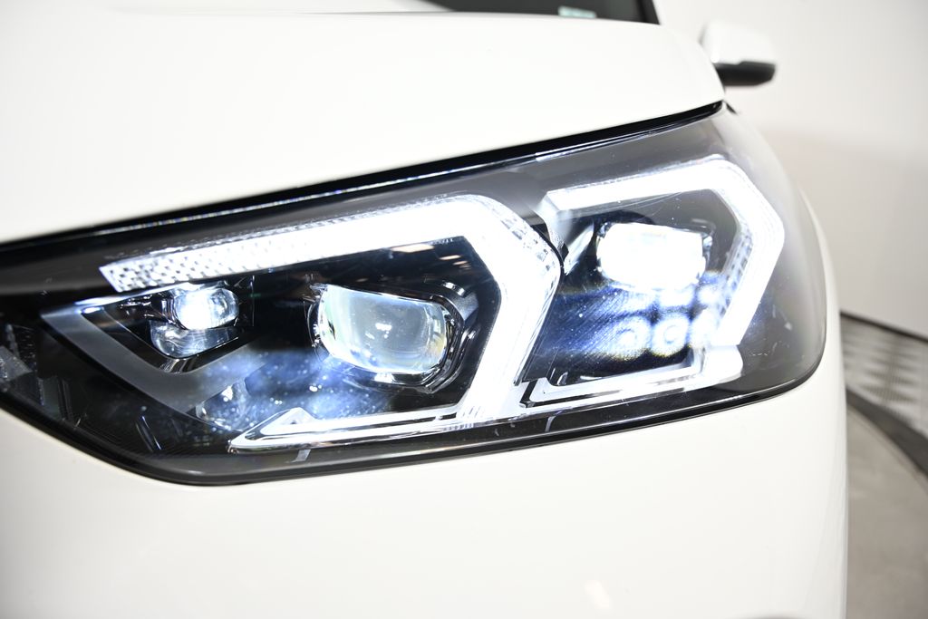 Thumbnail: 2025 BMW X1 - 9