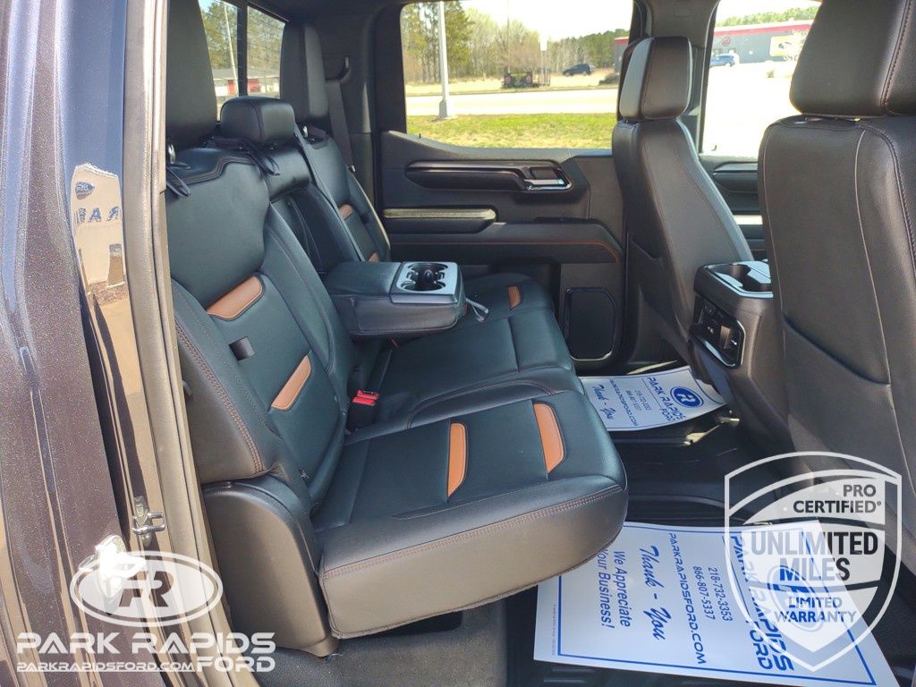 2023 GMC Sierra 1500 AT4 photo