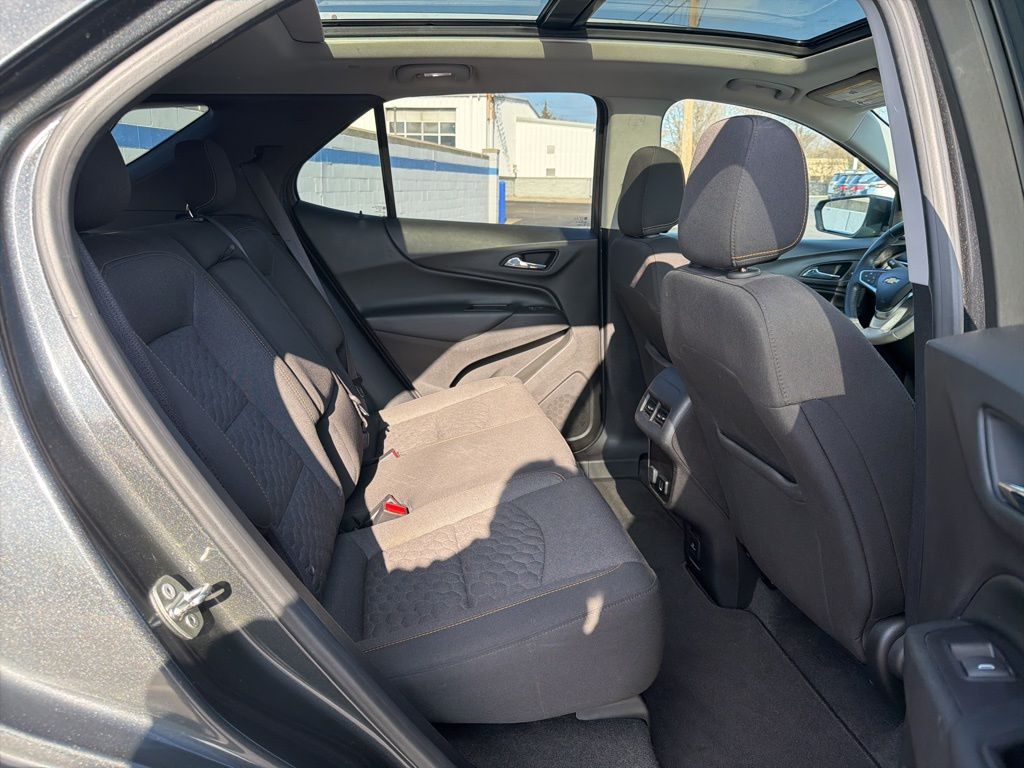 Thumbnail: 2018 Chevrolet Equinox - 24