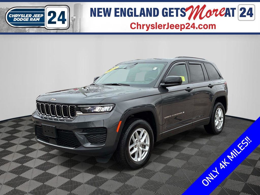 Baltic Gray Metallic Clearcoat 2025 Jeep Grand Cherokee Laredo X 4WD SUV / Crossover Four-Wheel Drive 8-Speed Automatic