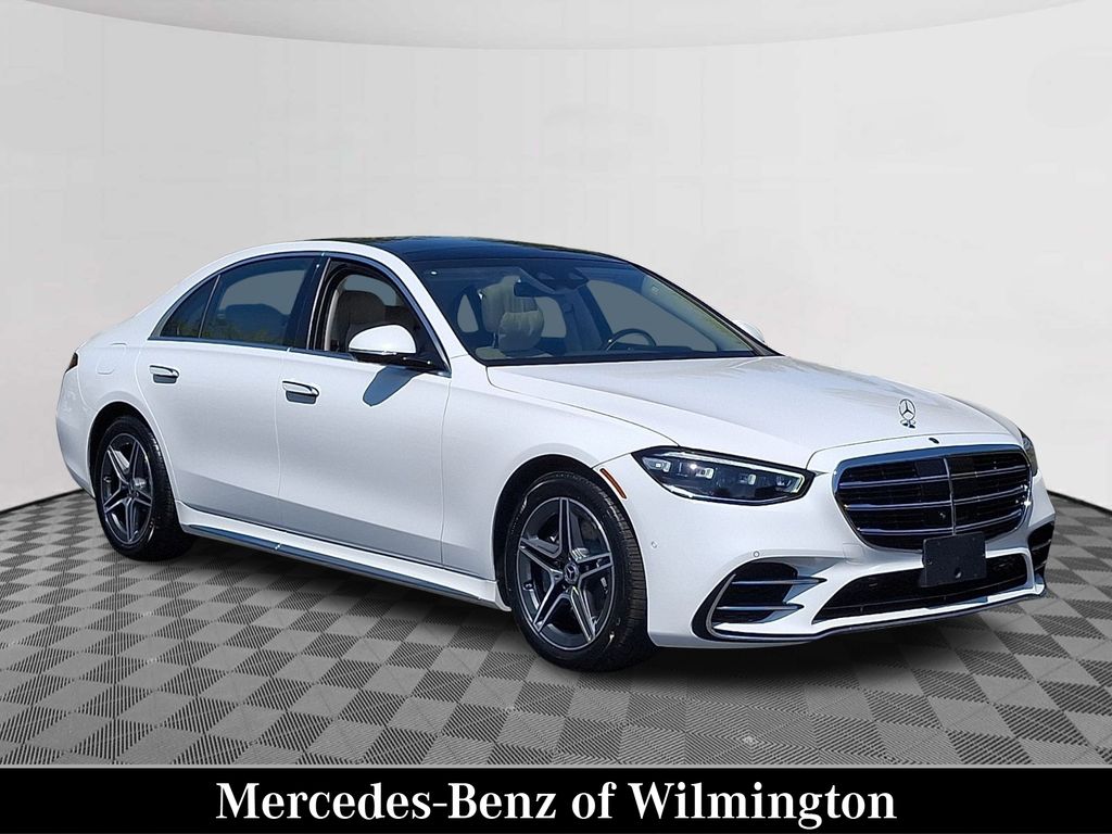 MANUFAKTUR Moonlight White Metallic 2024 Mercedes-Benz S-Class S 580 4MATIC Sedan All-Wheel Drive 9-Speed Automatic