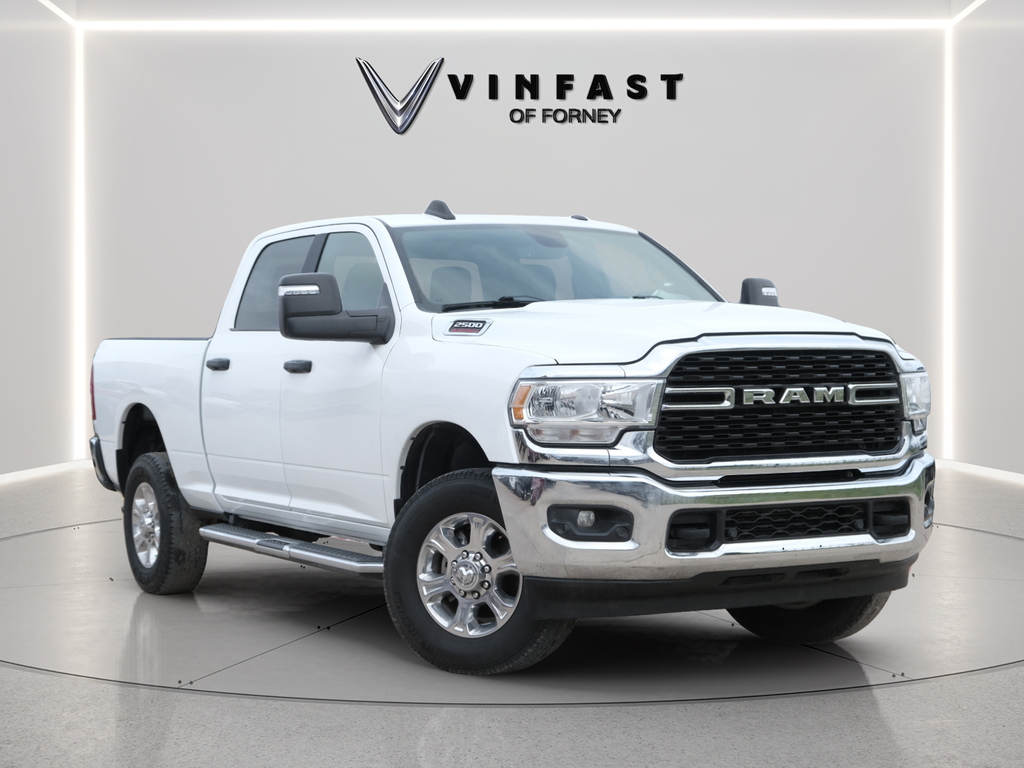 Bright White Clearcoat 2024 RAM 2500 Big Horn Crew Cab 4WD Pickup Truck Four-Wheel Drive 6-Speed Automatic