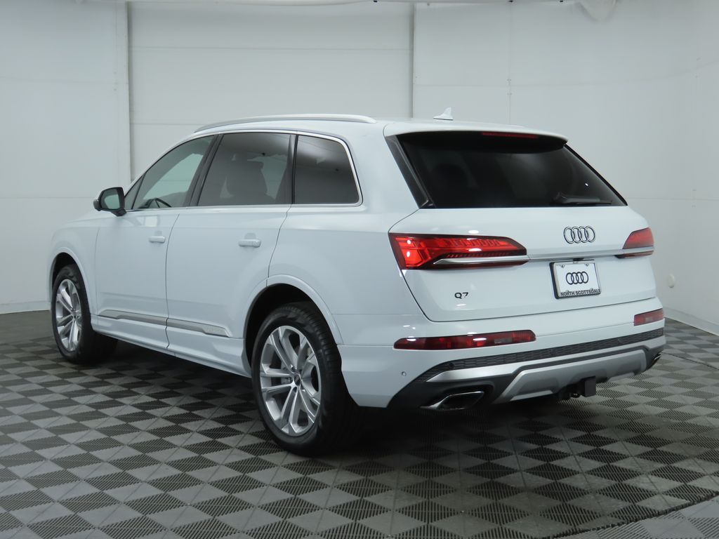 2025 Audi Q7 Premium Plus 8