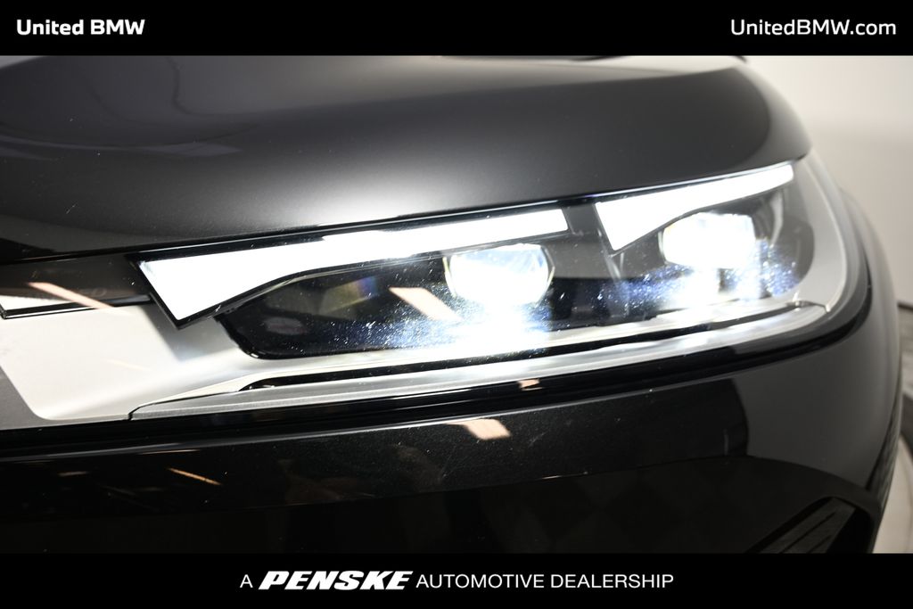 Thumbnail: 2022 BMW iX - 6