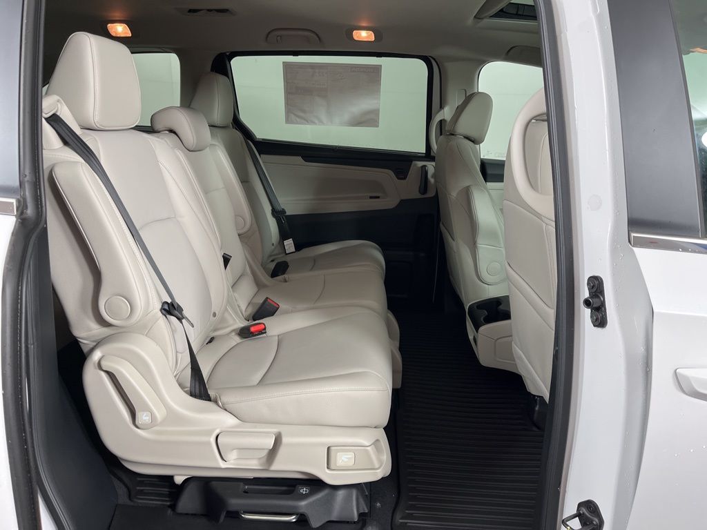 2025 Honda Odyssey EX-L 13