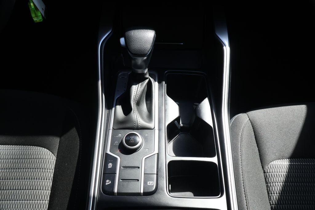 Thumbnail: 2022 Kia Sorento - 18