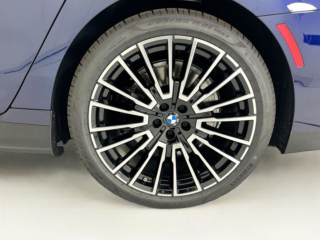 Thumbnail: 2026 BMW i7 - 30