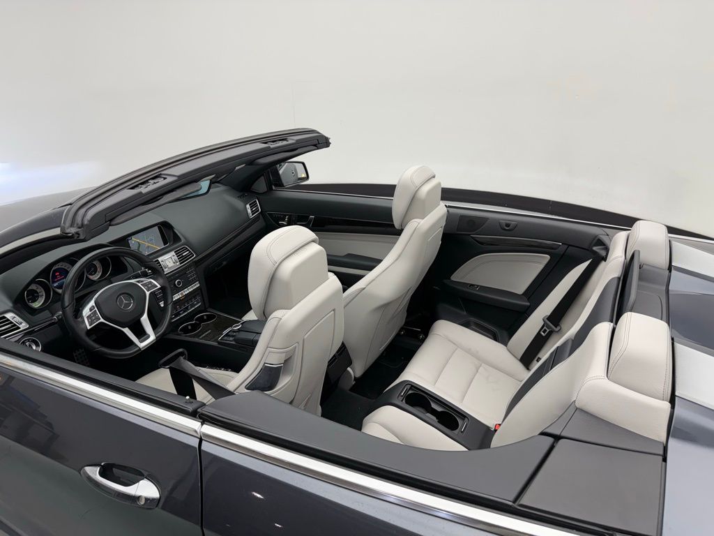 Thumbnail: 2016 Mercedes-Benz E-Class - 14