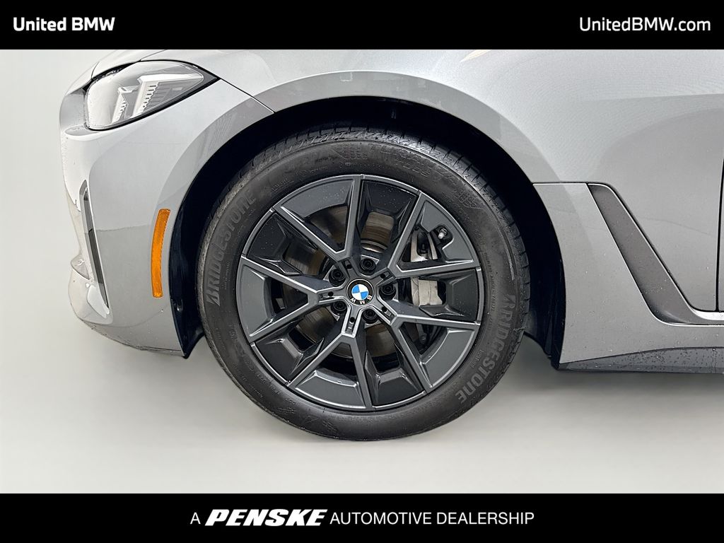 Thumbnail: 2025 BMW i4 - 2