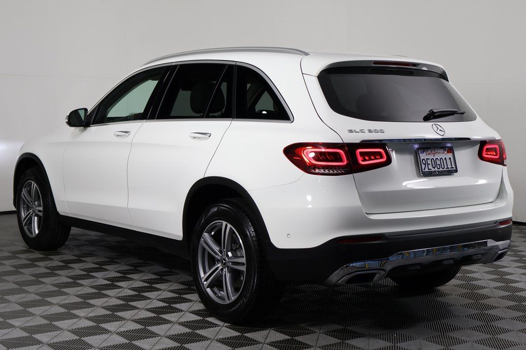 Thumbnail: 2022 Mercedes-Benz GLC - 6