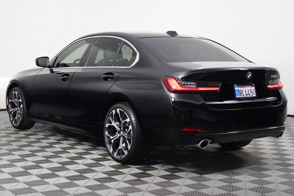 Thumbnail: 2025 BMW 3 Series - 6