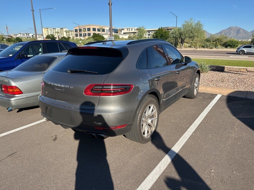 Thumbnail: 2017 Porsche Macan - 6