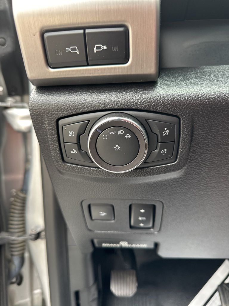 2019 Ingot Silver Metallic Ford Super Duty F-350 DRW Platinum 4X4 Truck
