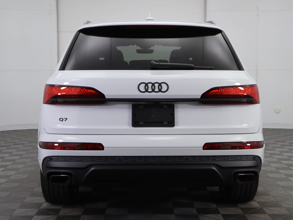 2025 Audi Q7  6