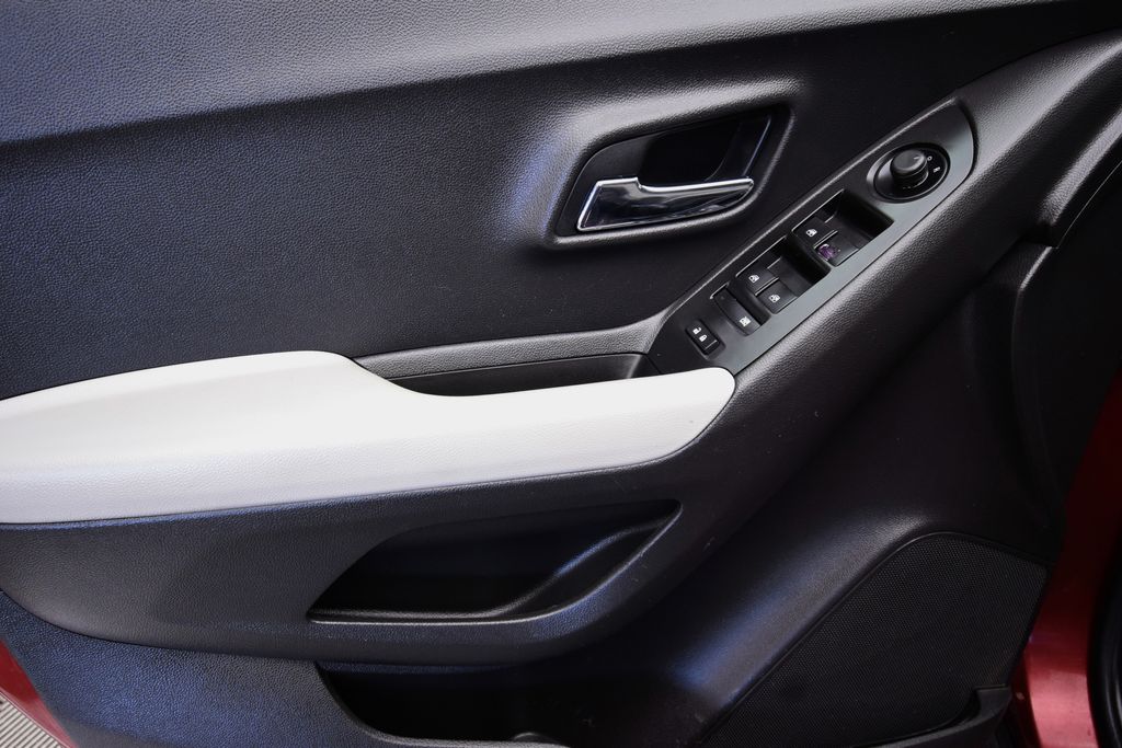 used 2021 Chevrolet Trax car, priced at $11,200