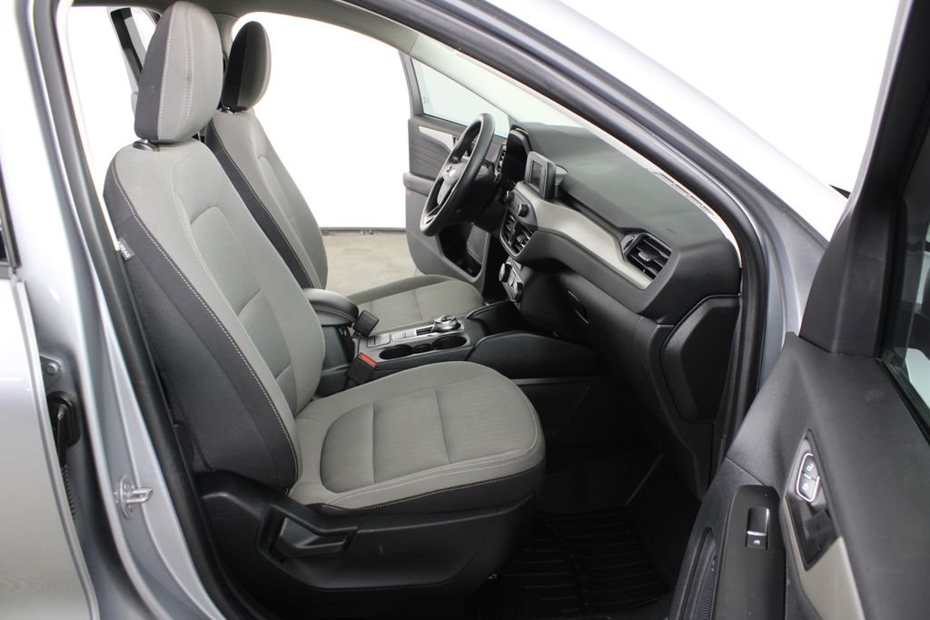 Used 2022 Ford Escape for sale in 