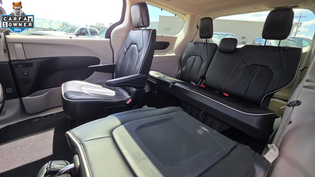 2023 Chrysler Pacifica Limited - Photo 21