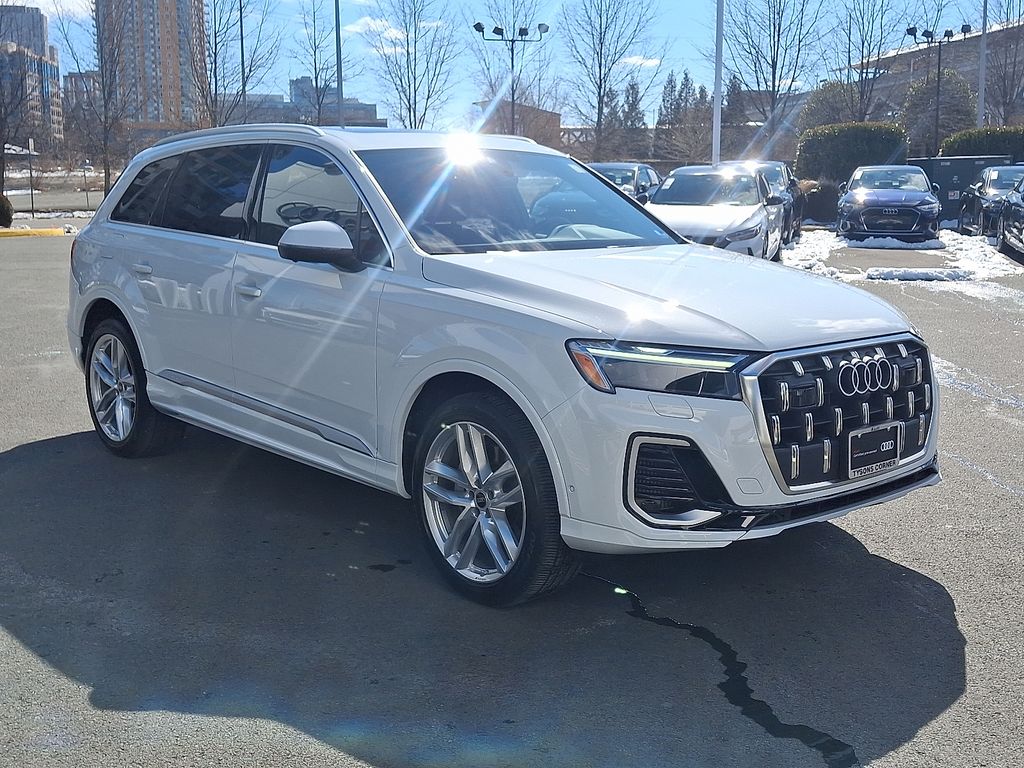 Thumbnail: 2025 Audi Q7 - 3