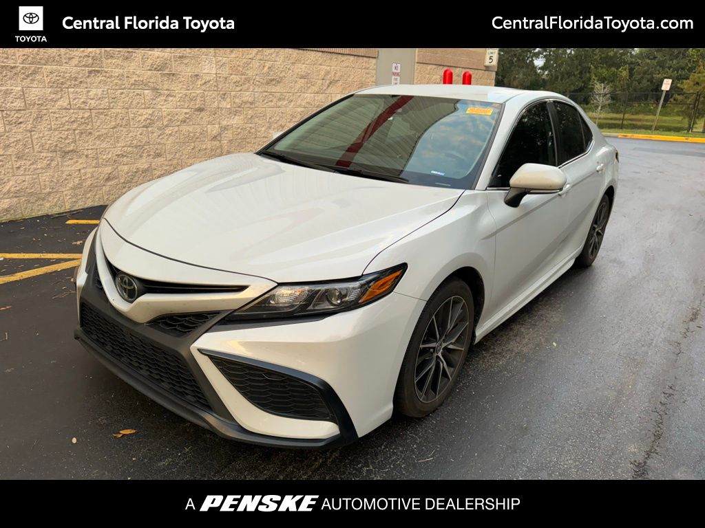 2023 Toyota Camry SE -
                Orlando, FL