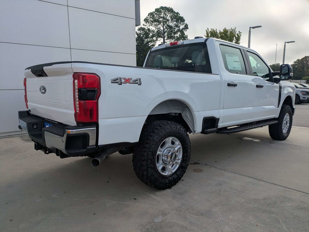 2027 Ford F-250 Super Duty XL