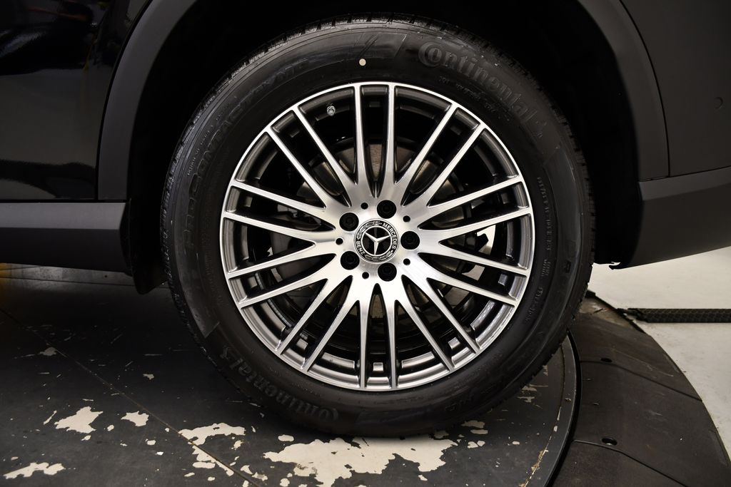 Thumbnail: 2025 Mercedes-Benz GLC - 14