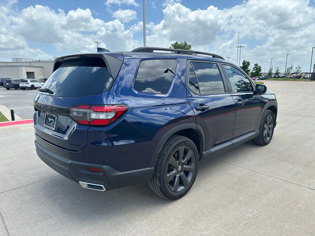 Thumbnail: 2023 Honda Pilot - 3