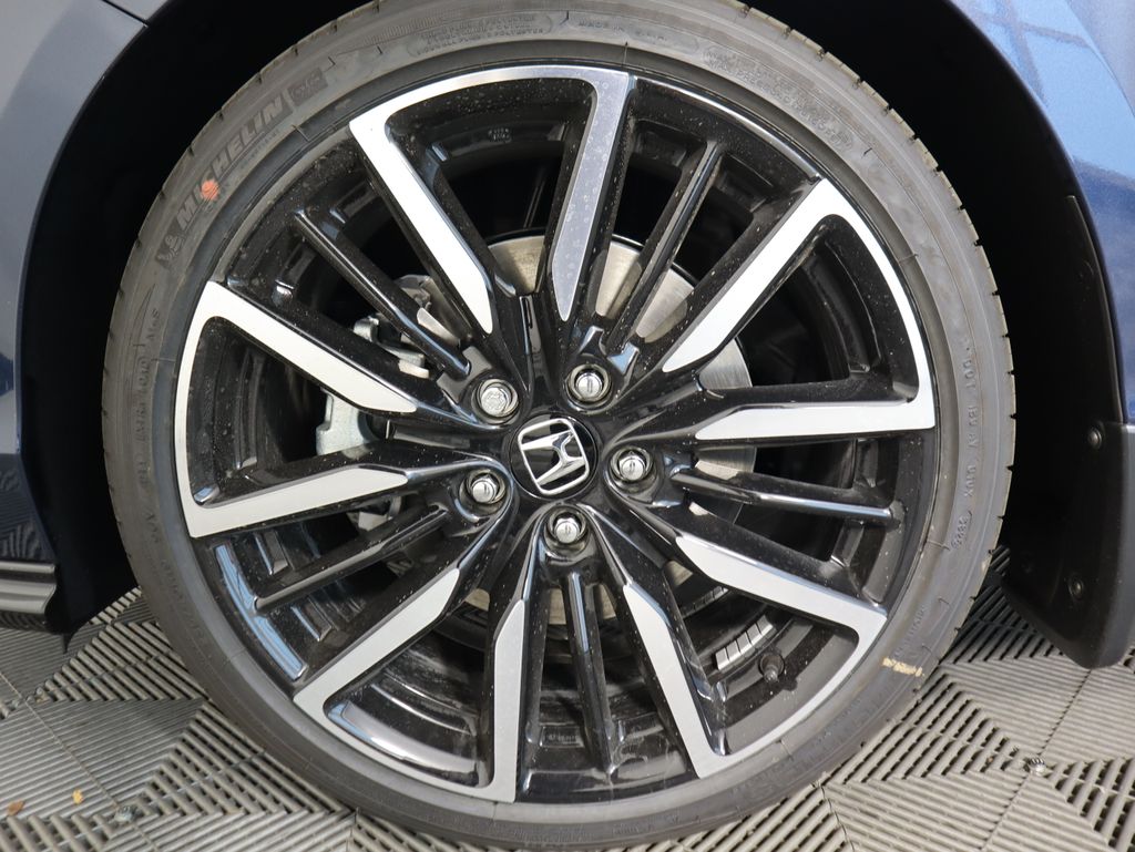 Thumbnail: 2025 Honda Accord - 32