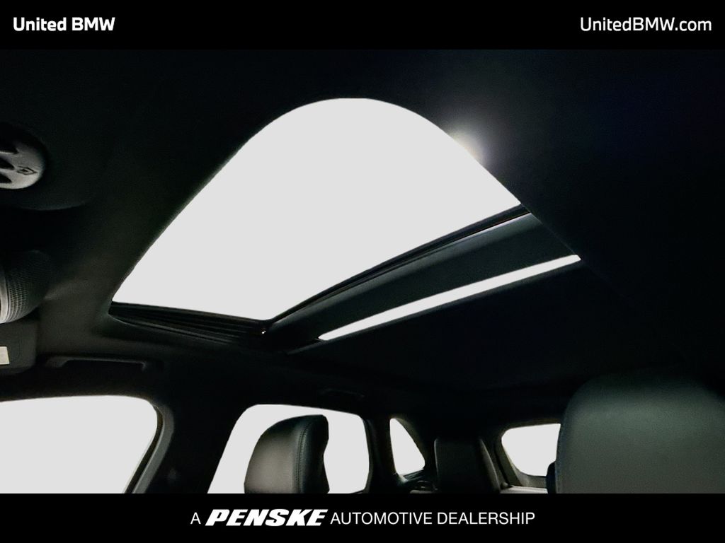 Thumbnail: 2015 Lincoln MKC - 12