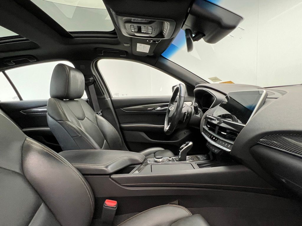 Thumbnail: 2023 Cadillac CT5 - 7