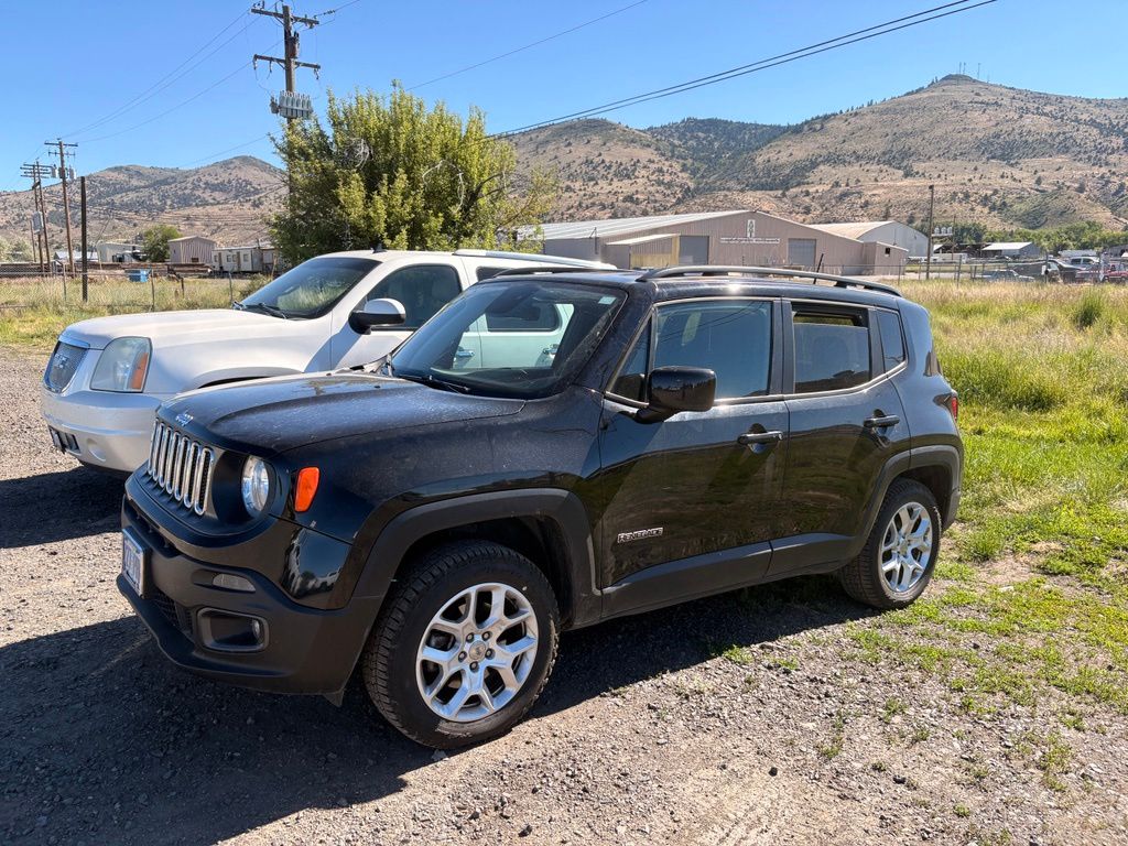  2018 Jeep Renegade Latitude 4WD   