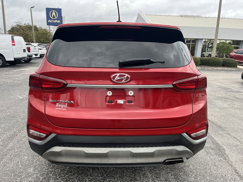 2019 Hyundai Santa Fe SE 6