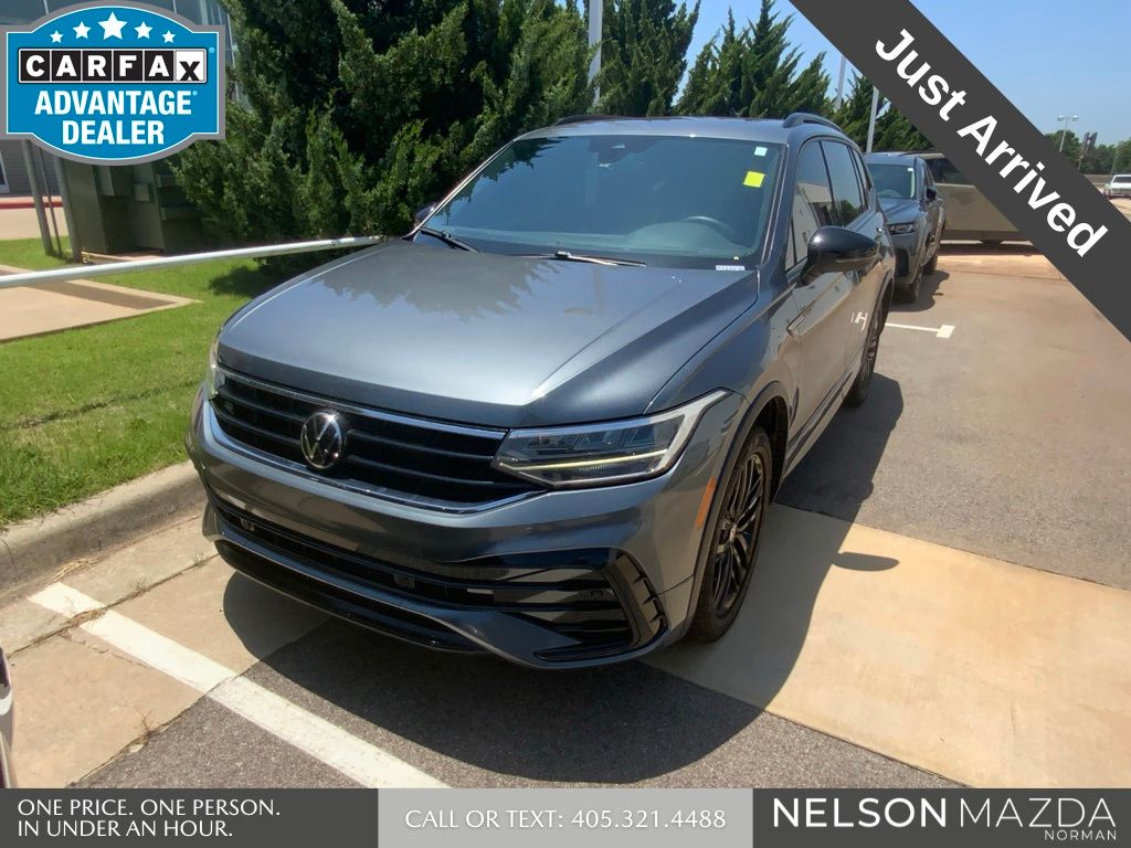 2022 Volkswagen Tiguan 2.0T SE R-Line Black