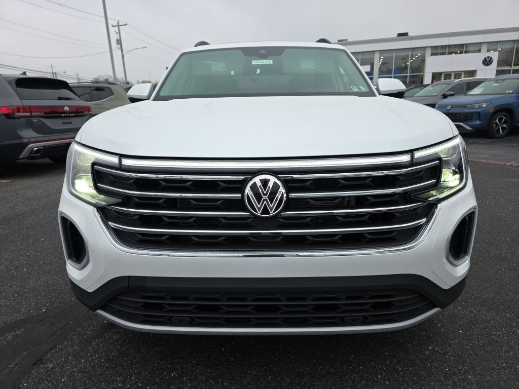 2026 Volkswagen Atlas 2.0T SE w/Technology White/off-white at Sutliff Volkswagen