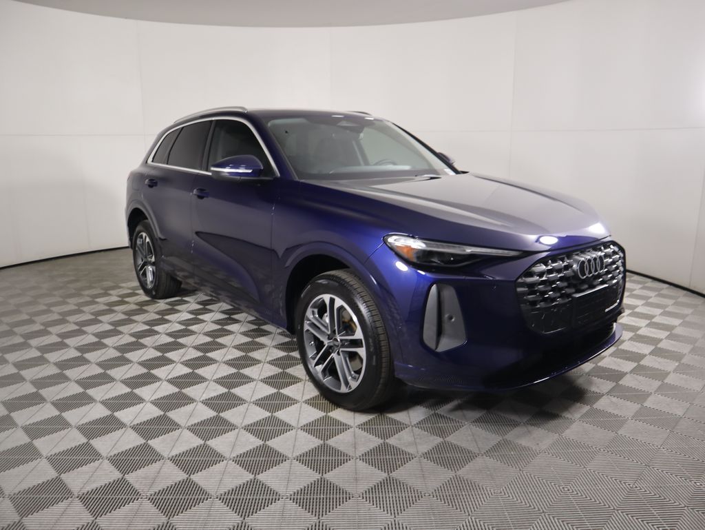 Thumbnail: 2025 Audi Q5 - 3