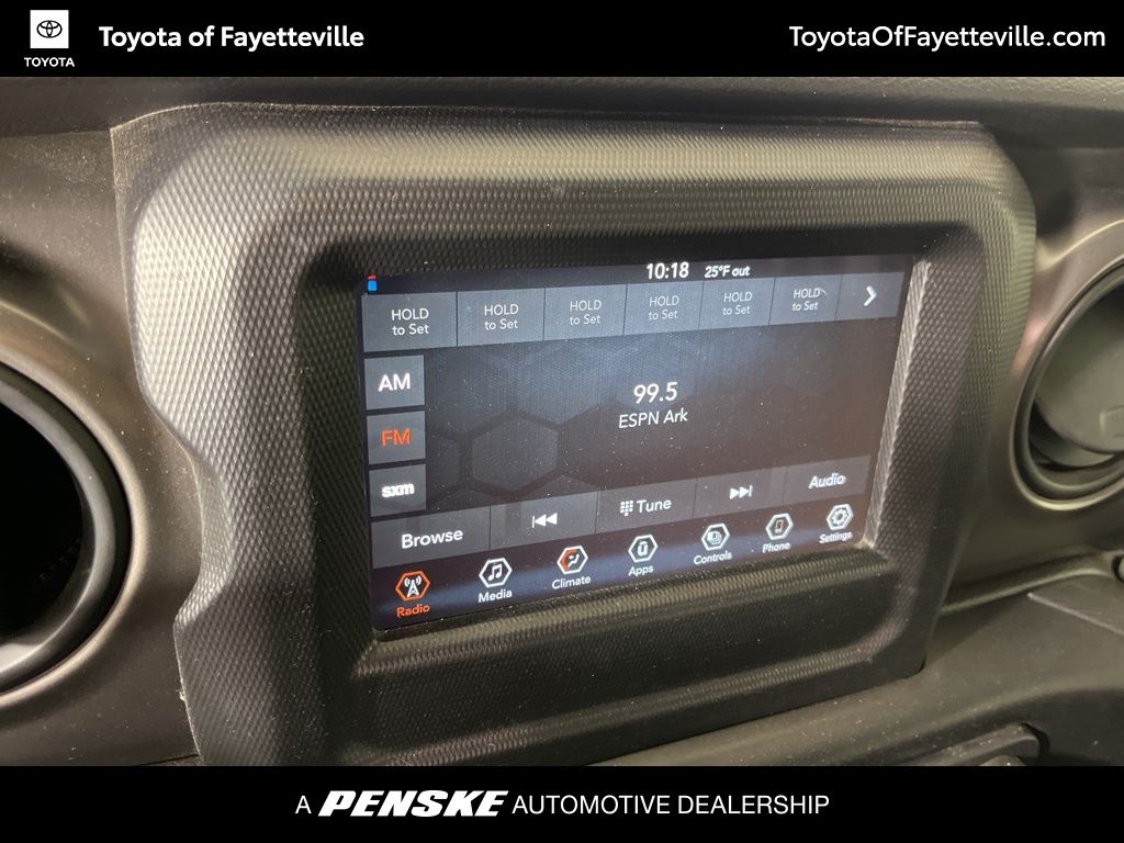 Thumbnail: 2022 Jeep Wrangler - 20