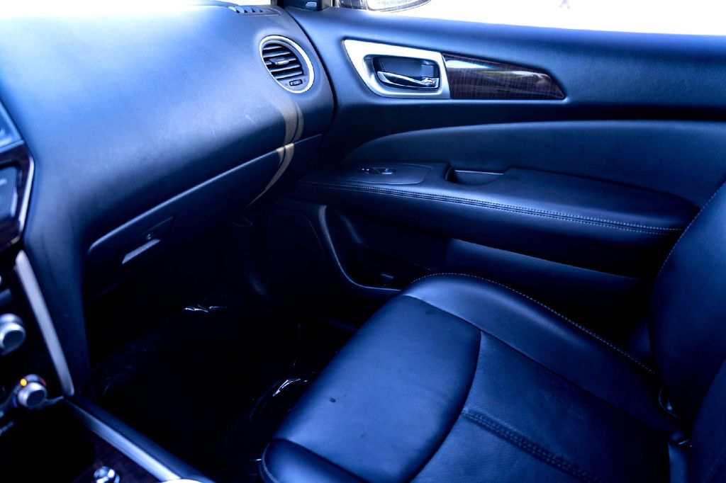 Used Car 2015 Nissan Pathfinder  Platinum For Sale Under $12,000 In Taylor, Texas