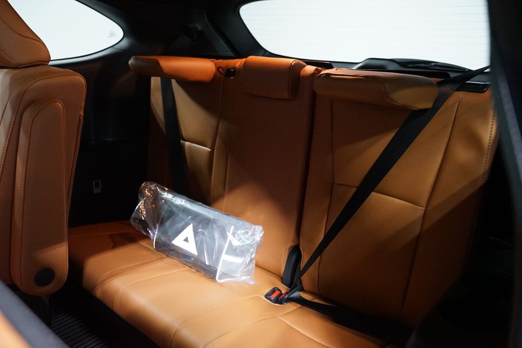 Thumbnail: 2026 Toyota Highlander - 32