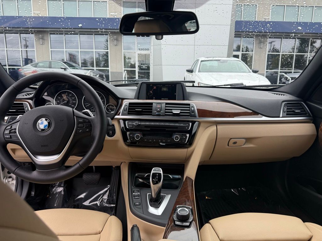 2017 BMW 3 Series 330i xDrive