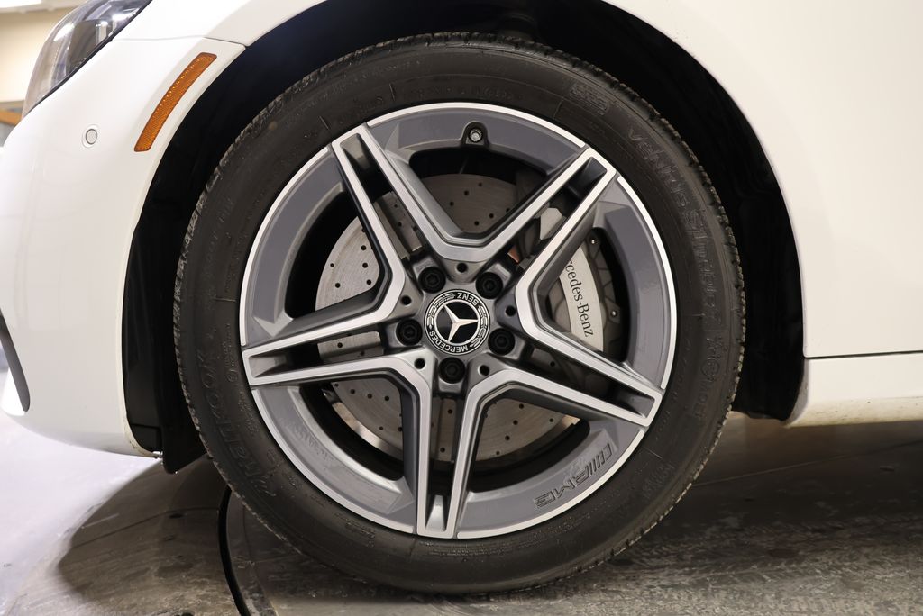 Thumbnail: 2023 Mercedes-Benz E-Class - 11