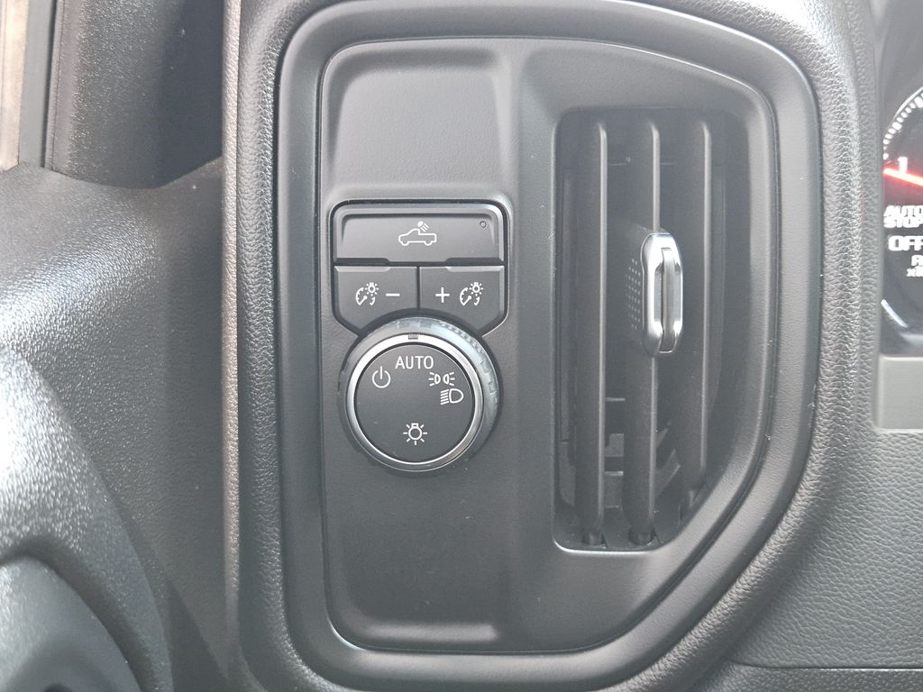 Used 2025 Gray Chevrolet Custom image 23