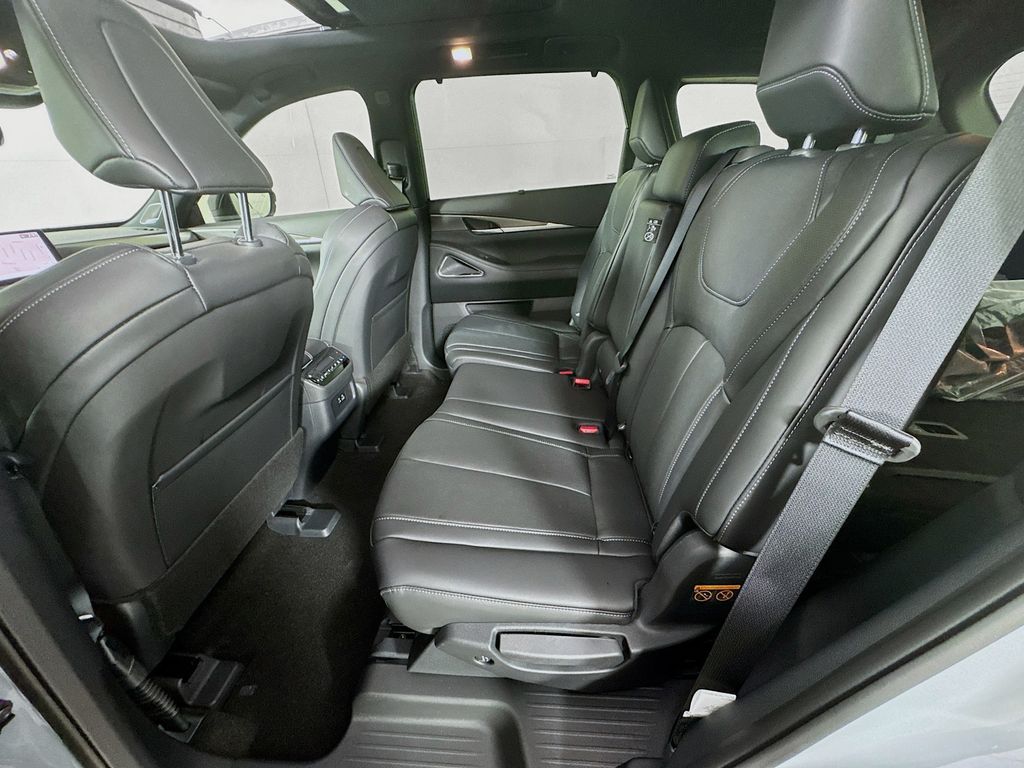 QX60 LUXE