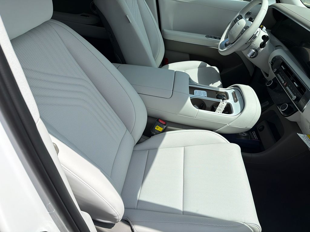 New 2026 White Hyundai Blue SEL Premium image 14