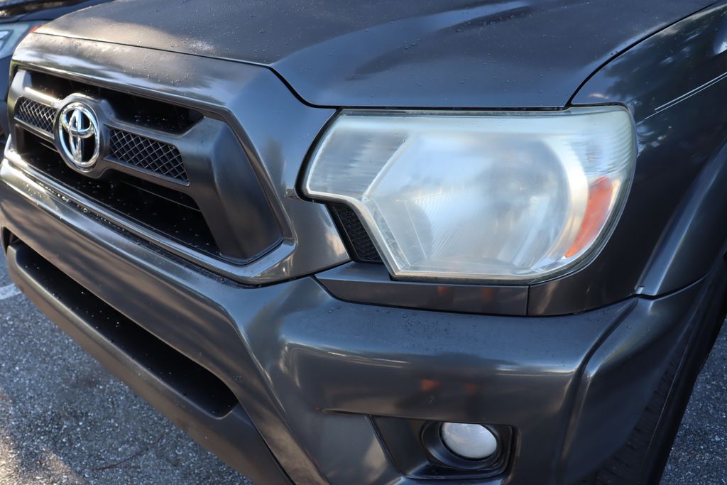 Thumbnail: 2012 Toyota Tacoma - 3