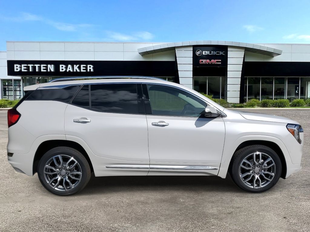 2024 GMC Terrain Denali 8